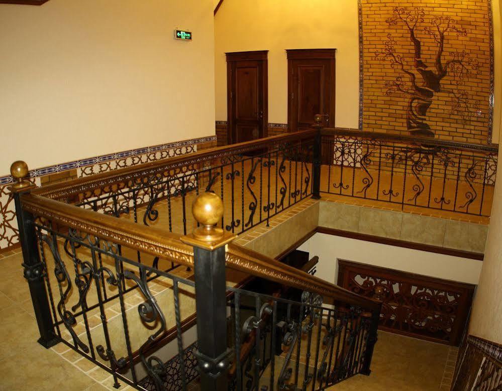 Platan Hotel Samarkand Exterior photo