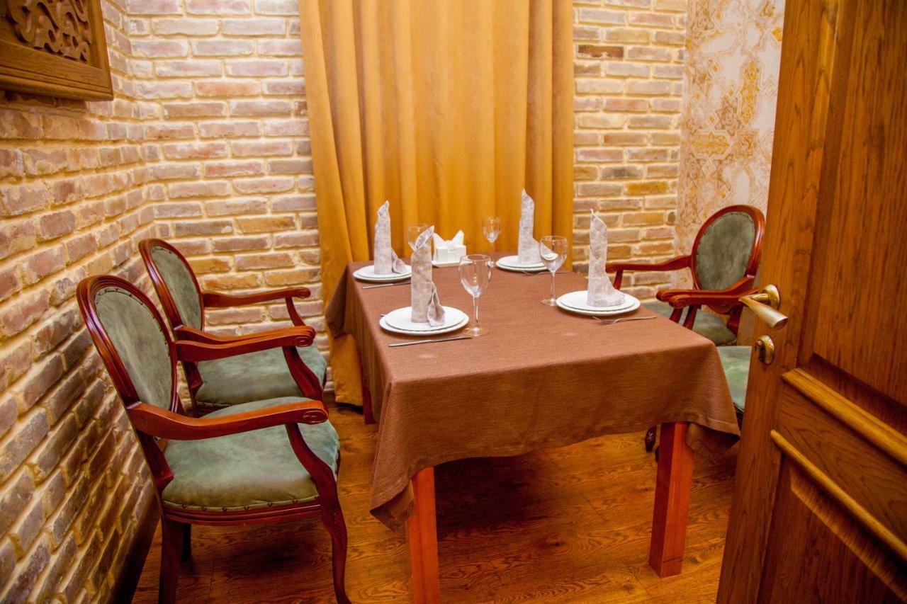 Platan Hotel Samarkand Exterior photo