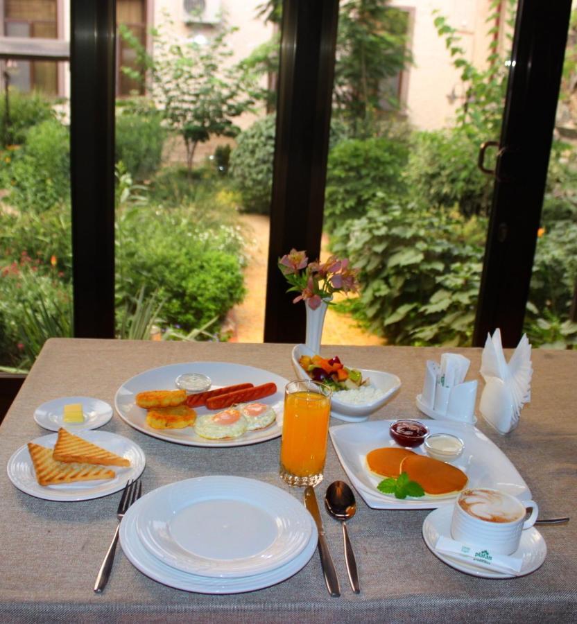 Platan Hotel Samarkand Exterior photo